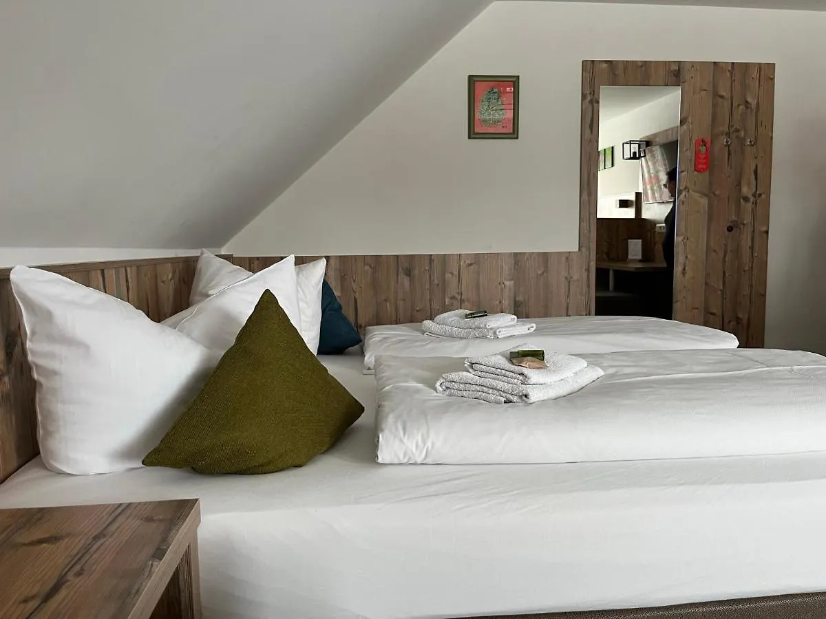 Gasthaus-Pension Hofmann Oberdachstetten 3*,  Germany